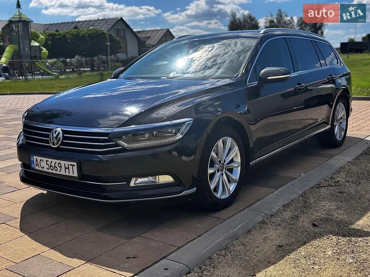 2015 Volkswagen Passat - фото 1