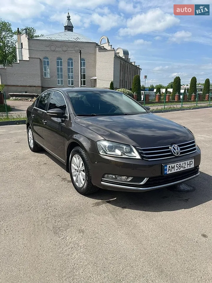 2013 Volkswagen Passat - мініатюра 24