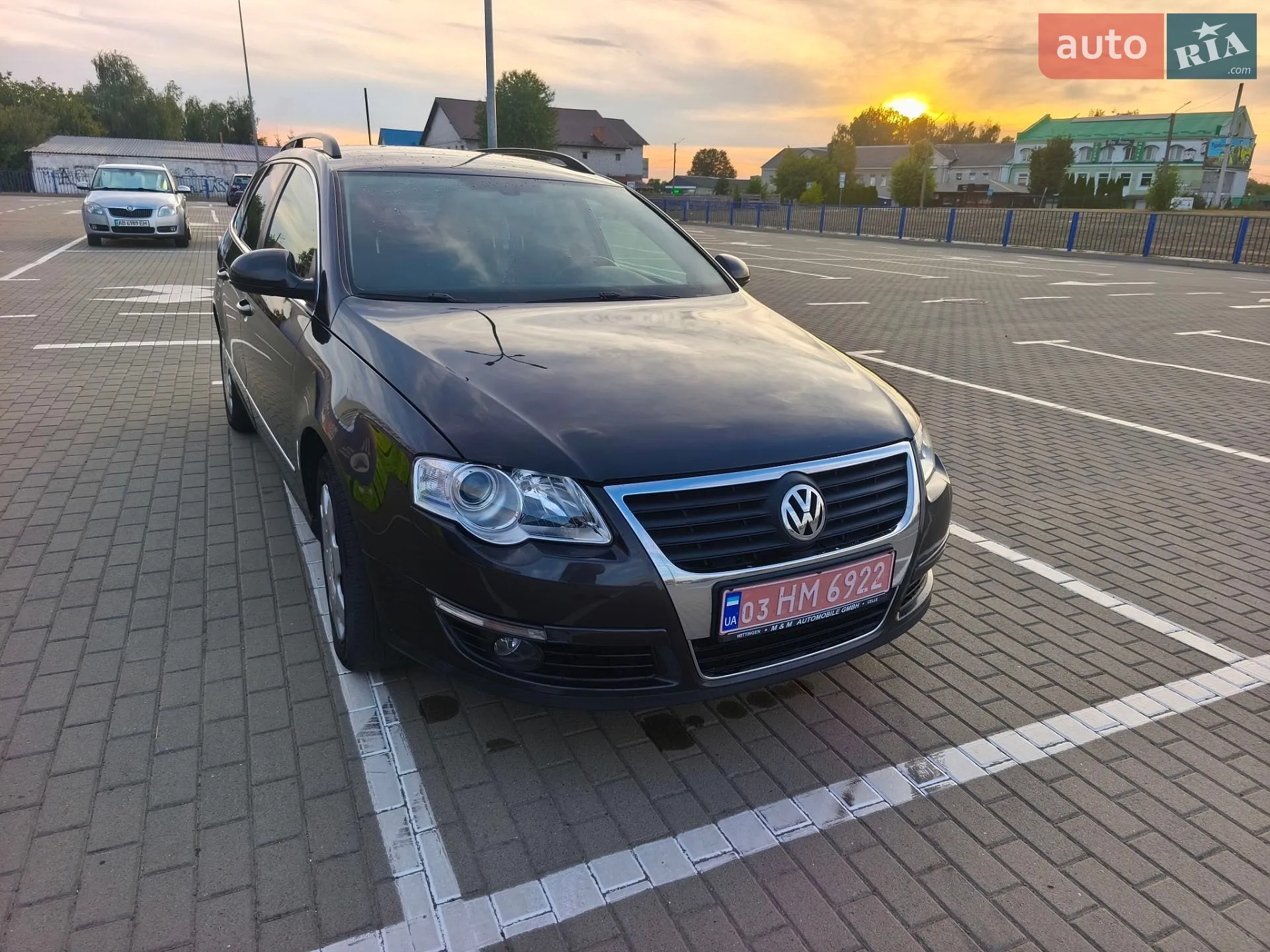 2010 Volkswagen Passat - мініатюра 3