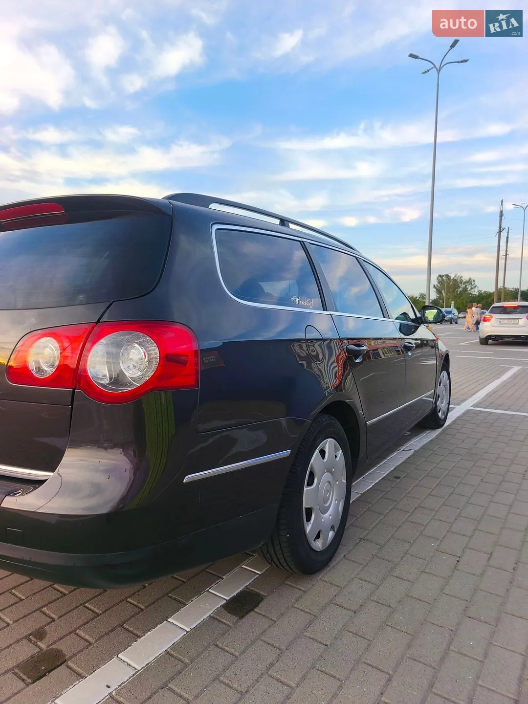 2010 Volkswagen Passat - мініатюра 7