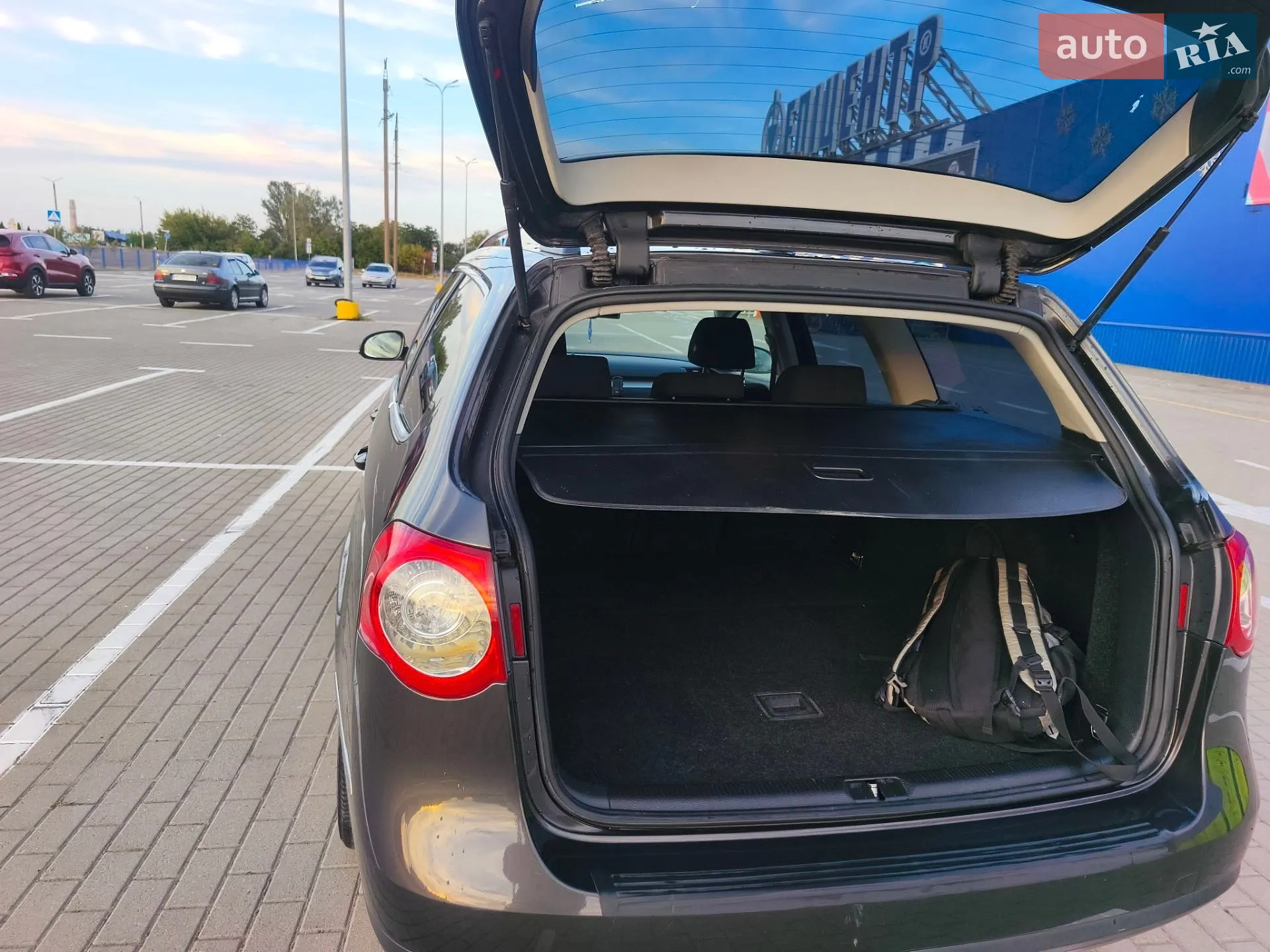 2010 Volkswagen Passat - мініатюра 11