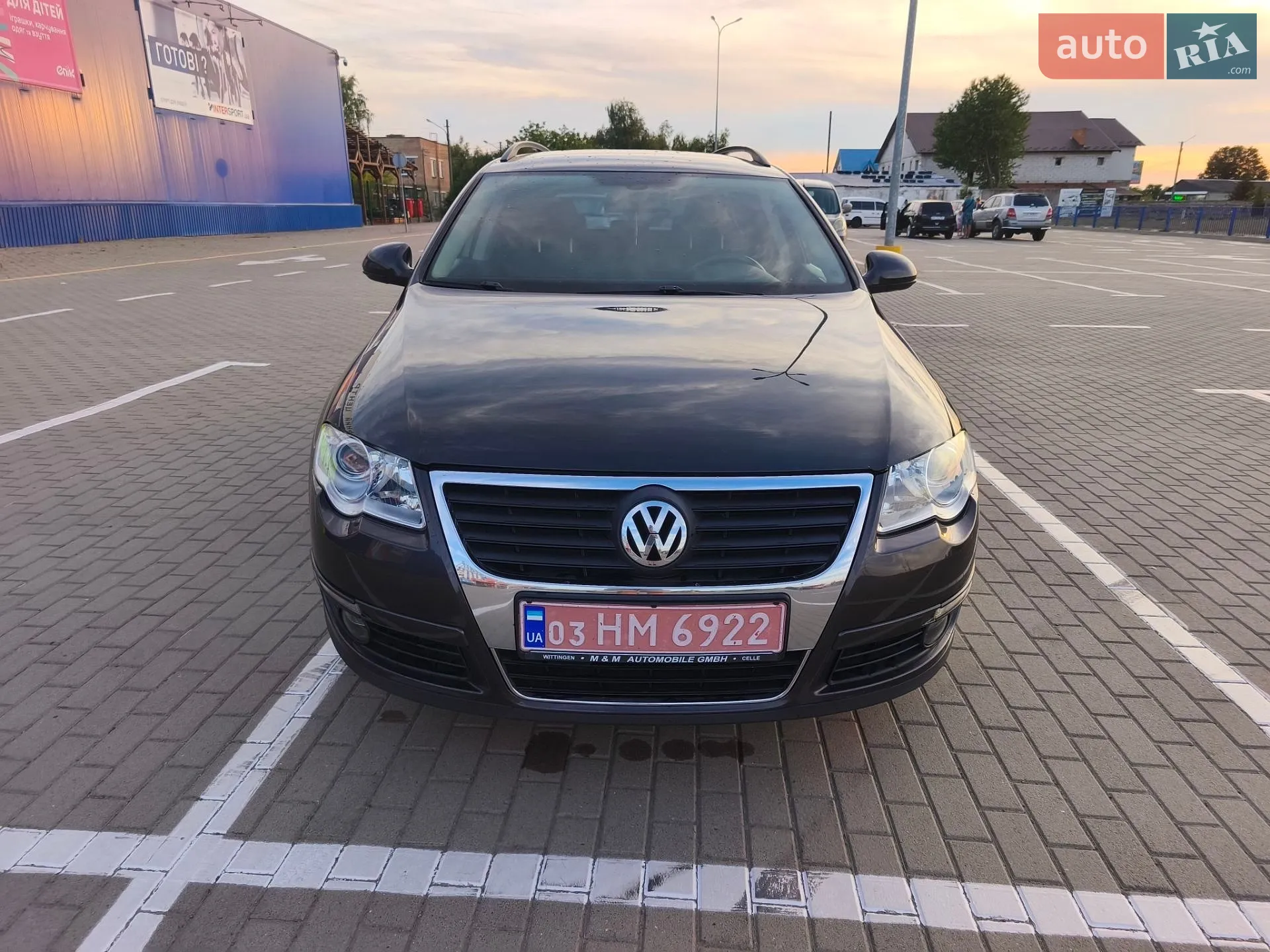 2010 Volkswagen Passat - мініатюра 2