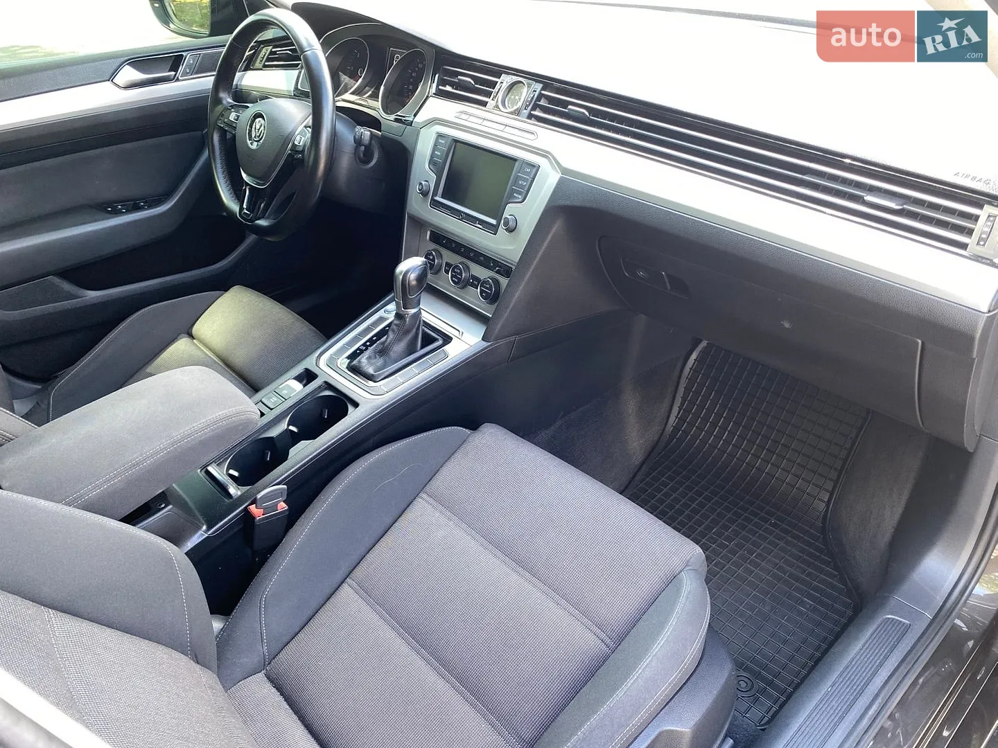 2016 Volkswagen Passat - мініатюра 14