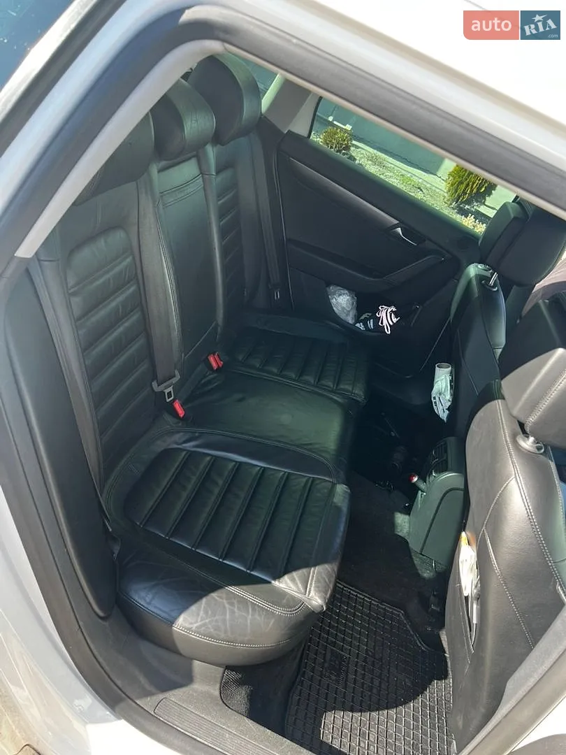 2011 Volkswagen Passat - мініатюра 9