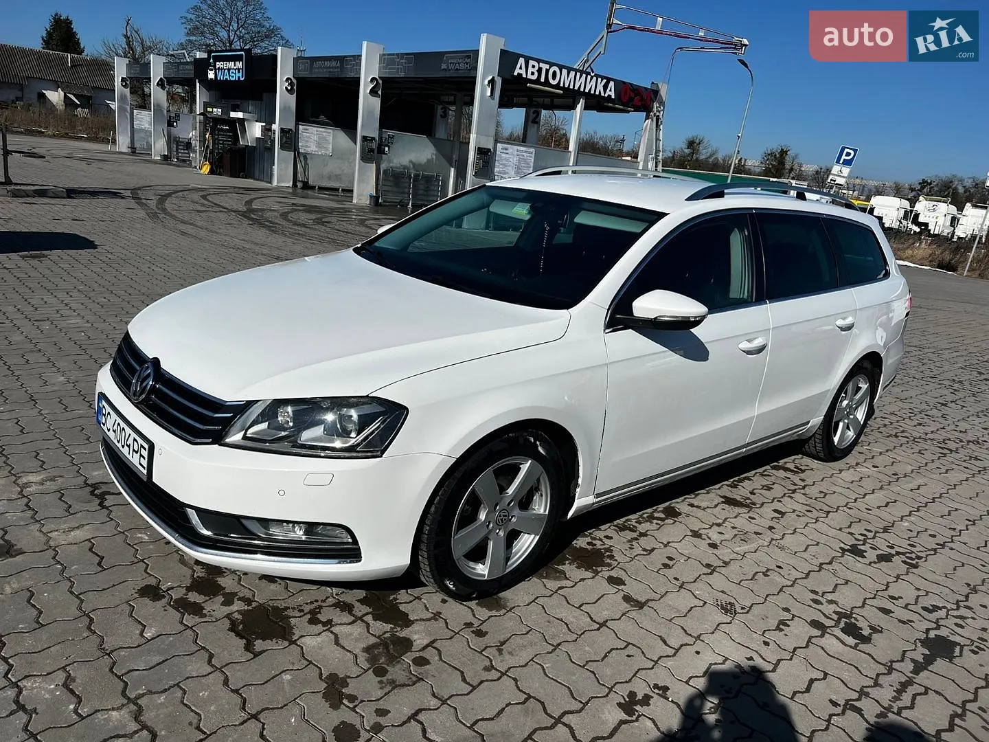 2011 Volkswagen Passat - мініатюра 2