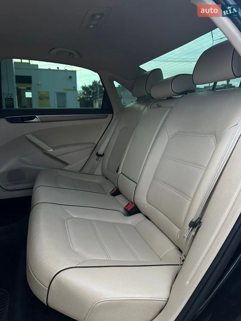 2016 Volkswagen Passat - мініатюра 14
