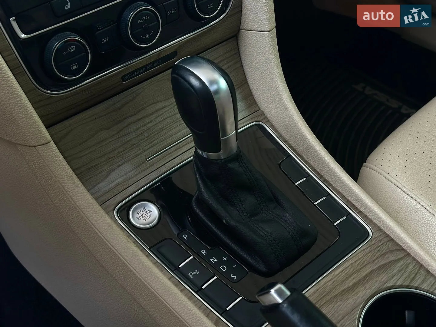 2016 Volkswagen Passat - мініатюра 15