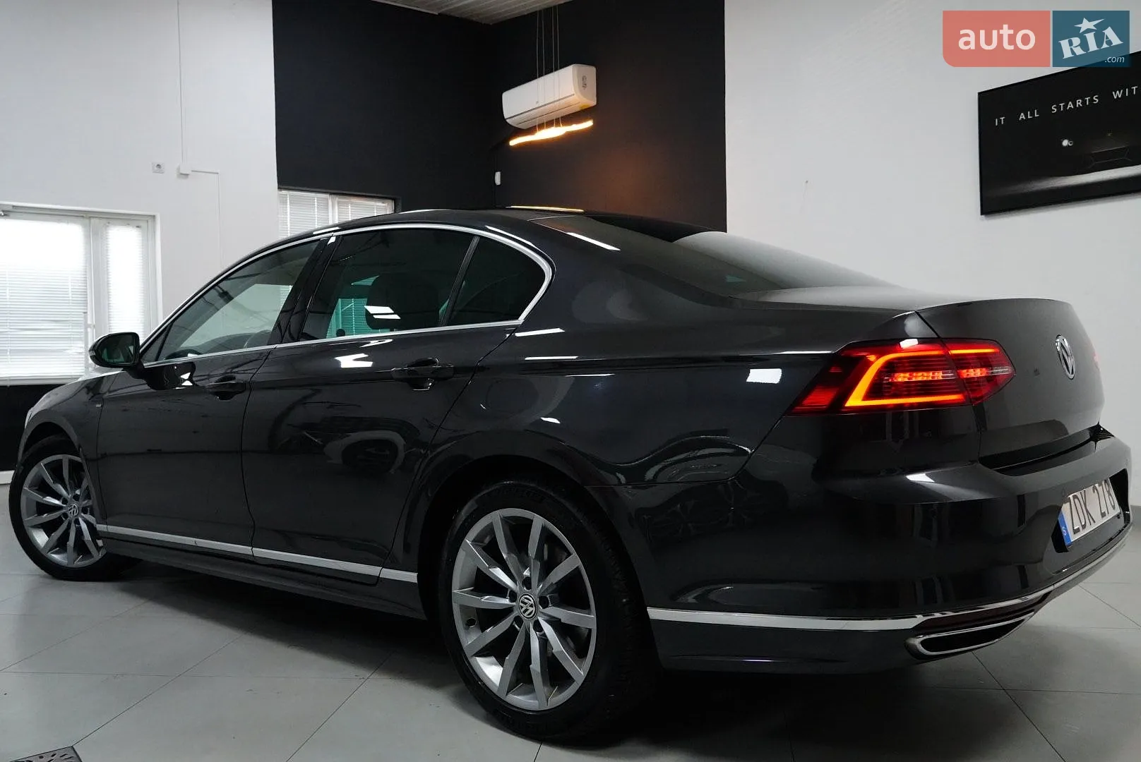 2018 Volkswagen Passat - мініатюра 13
