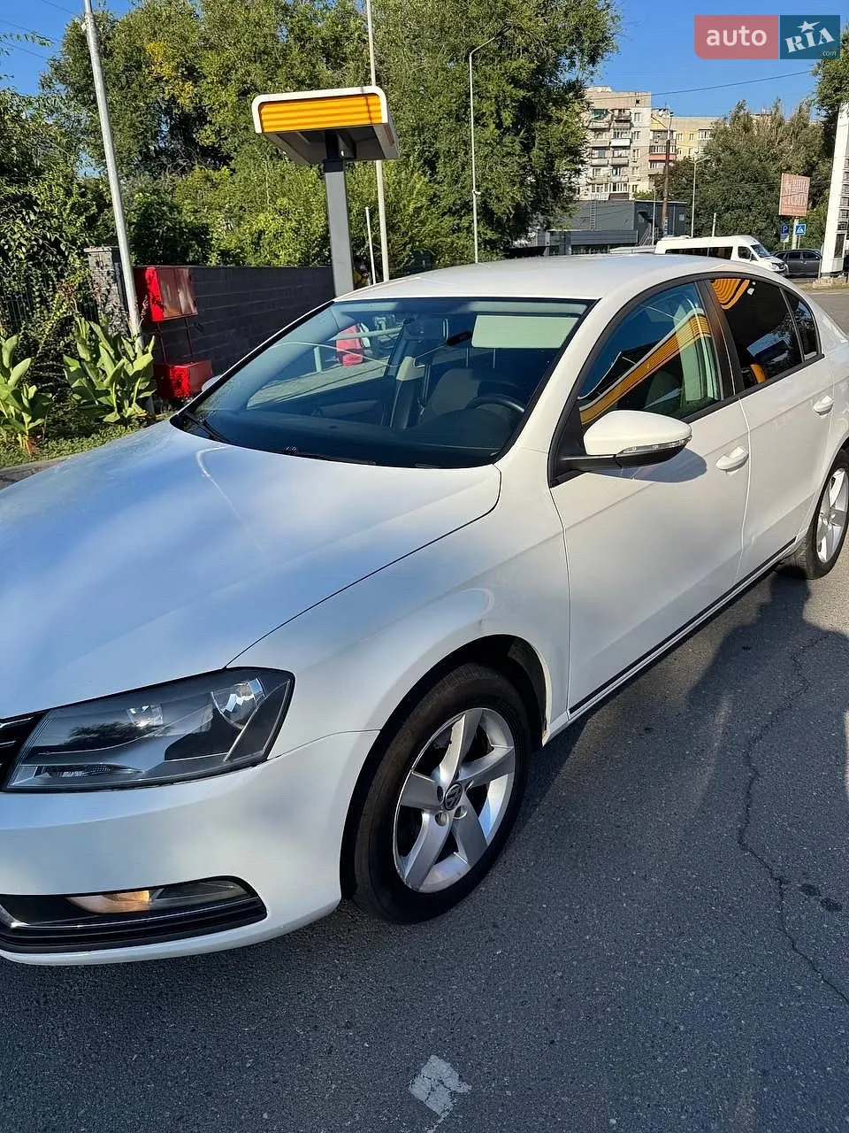 2012 Volkswagen Passat - мініатюра 3