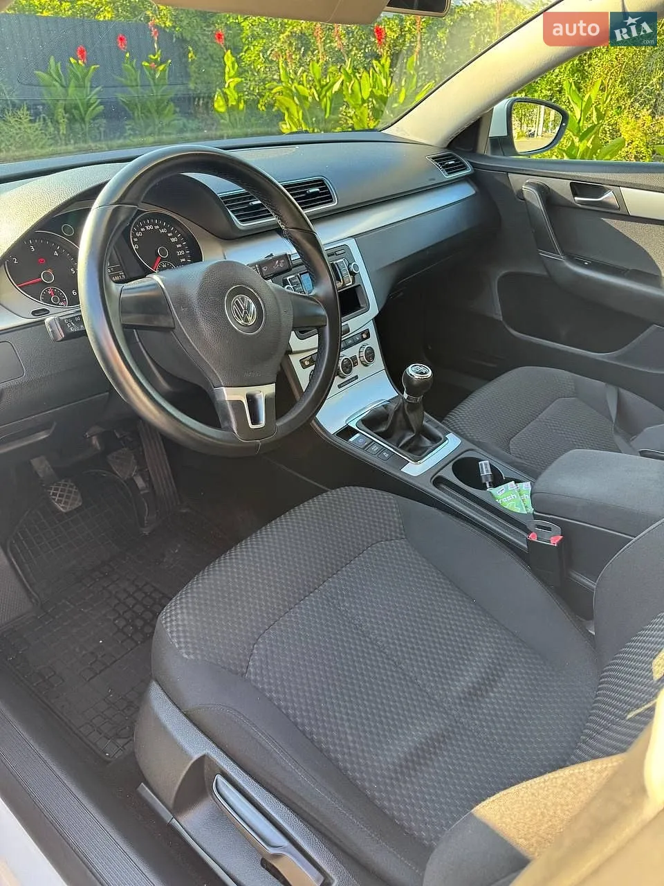 2012 Volkswagen Passat - мініатюра 8