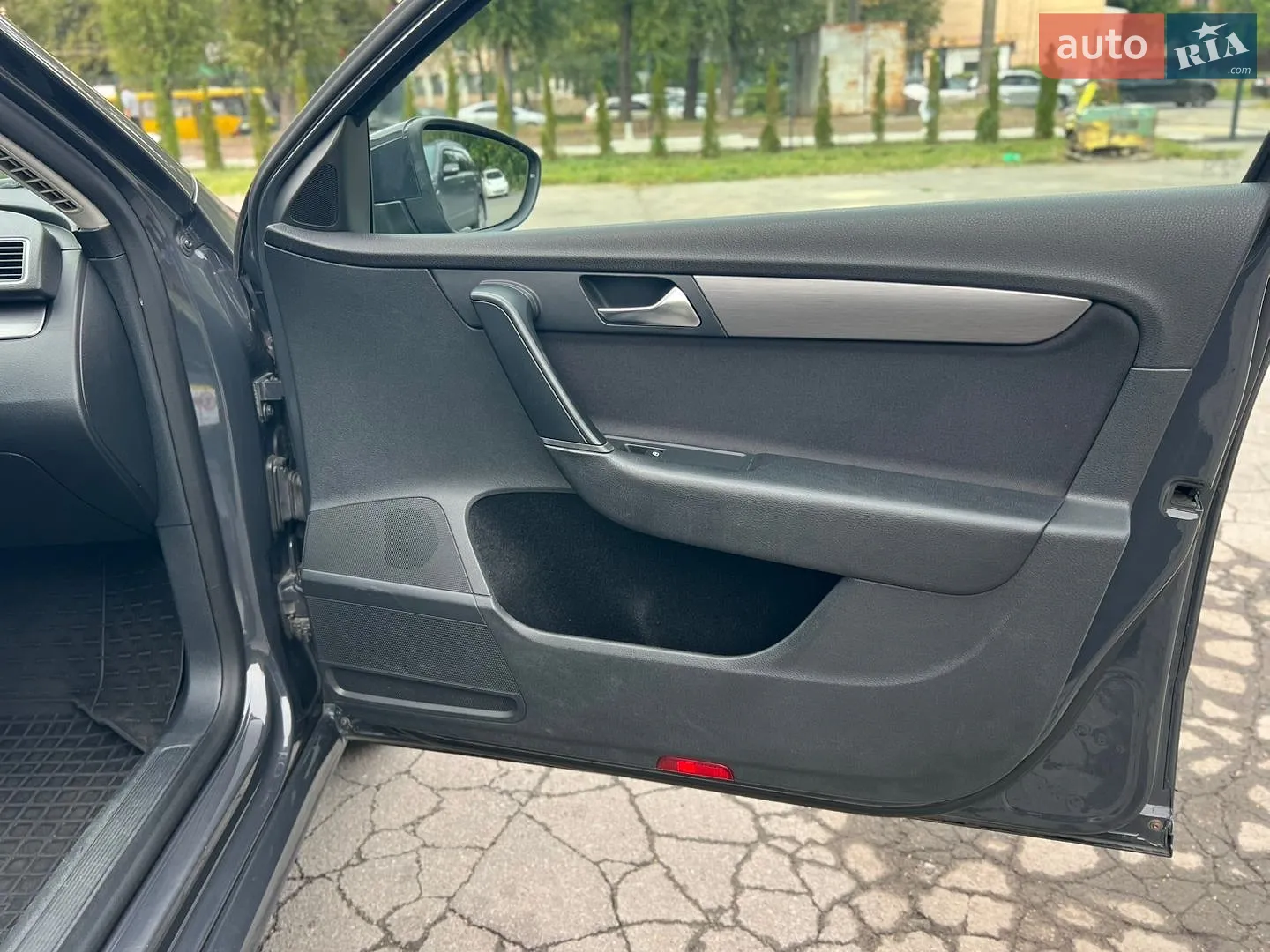 2011 Volkswagen Passat - мініатюра 28
