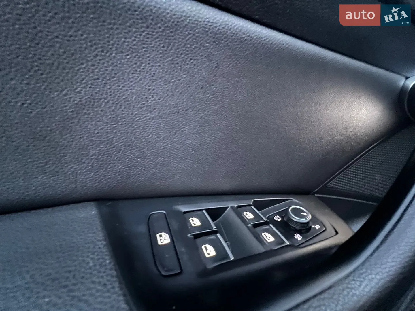 2016 Volkswagen Passat - мініатюра 32