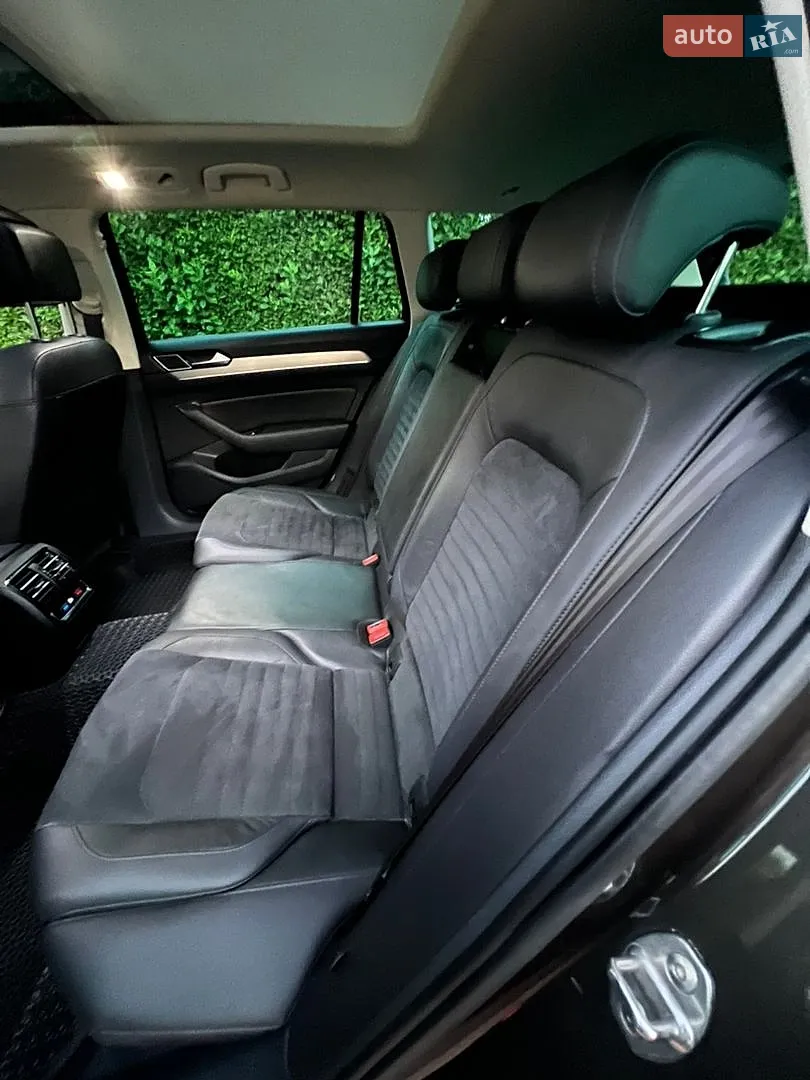 2016 Volkswagen Passat - мініатюра 36