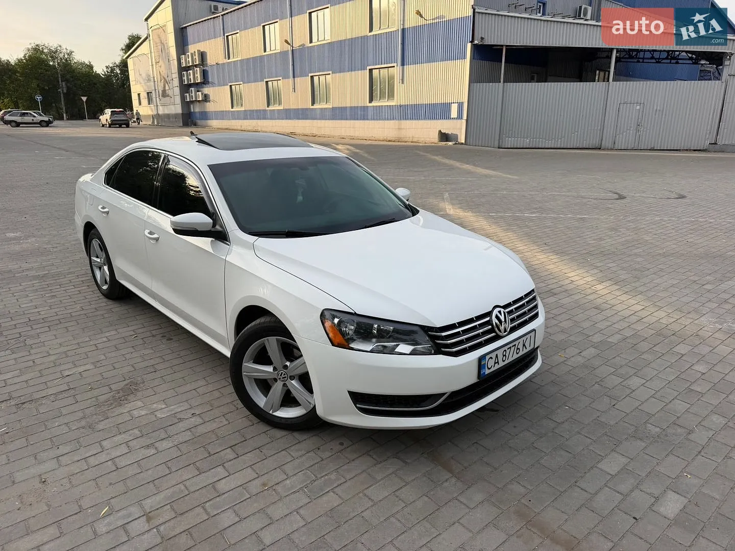 2013 Volkswagen Passat - мініатюра 2