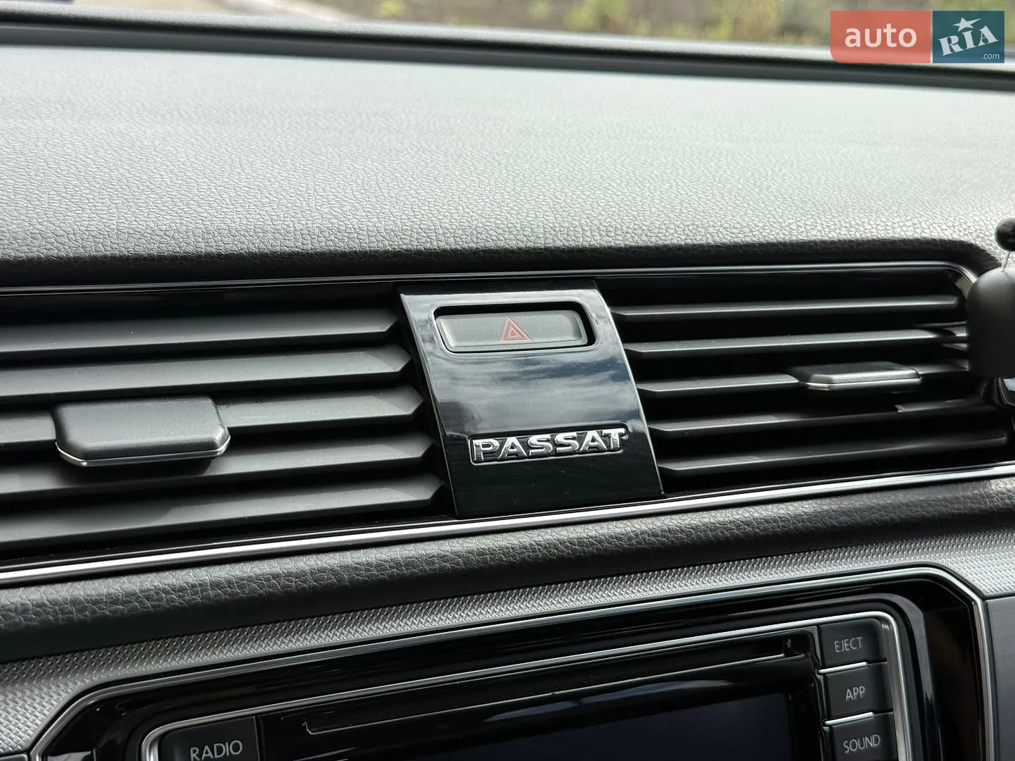 2017 Volkswagen Passat - мініатюра 27