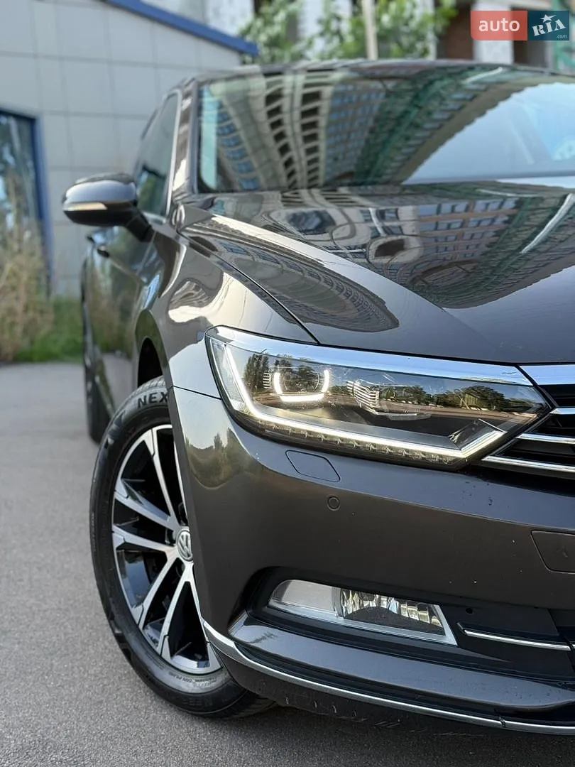 2016 Volkswagen Passat - мініатюра 11