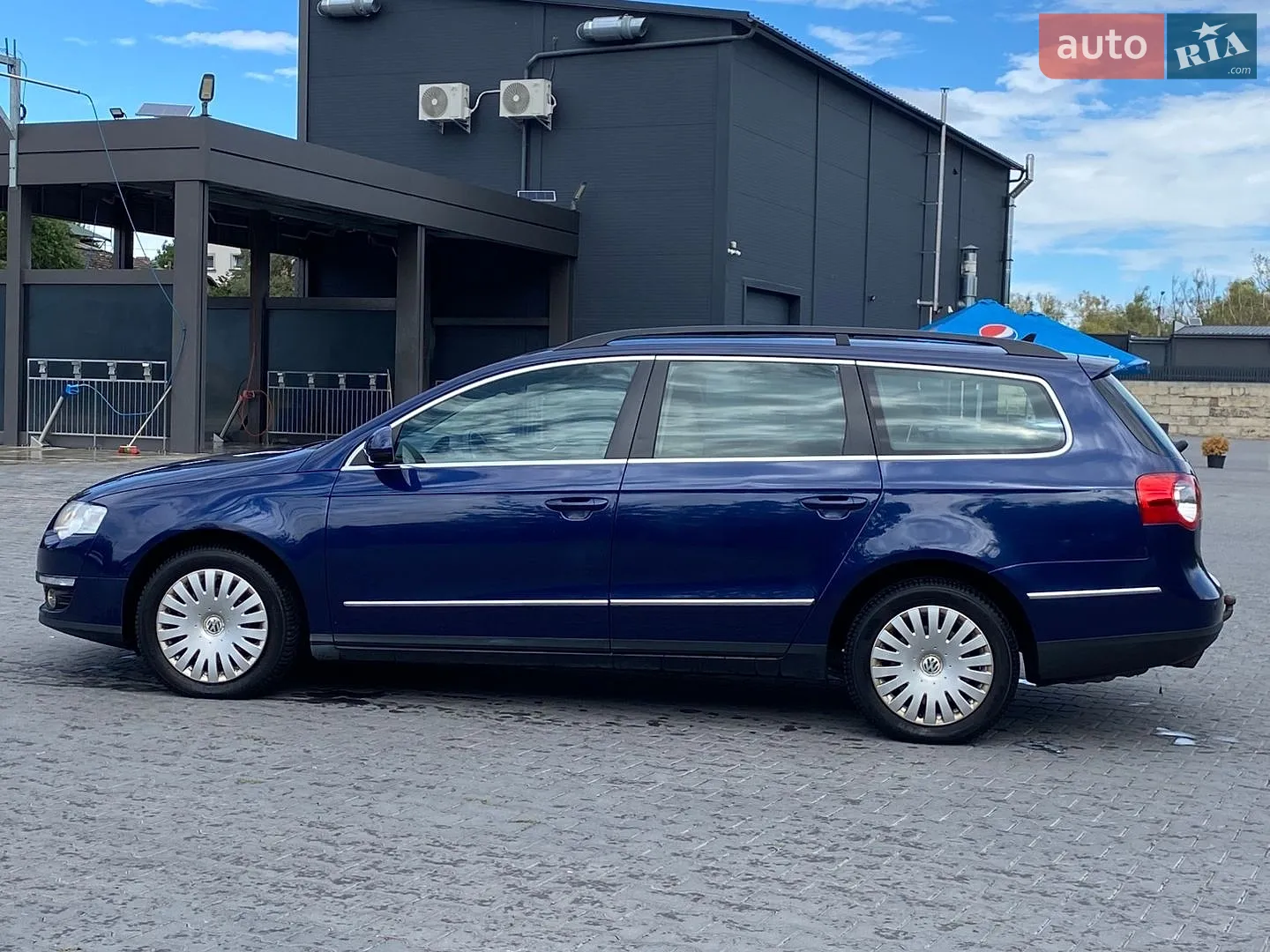 2010 Volkswagen Passat - мініатюра 8