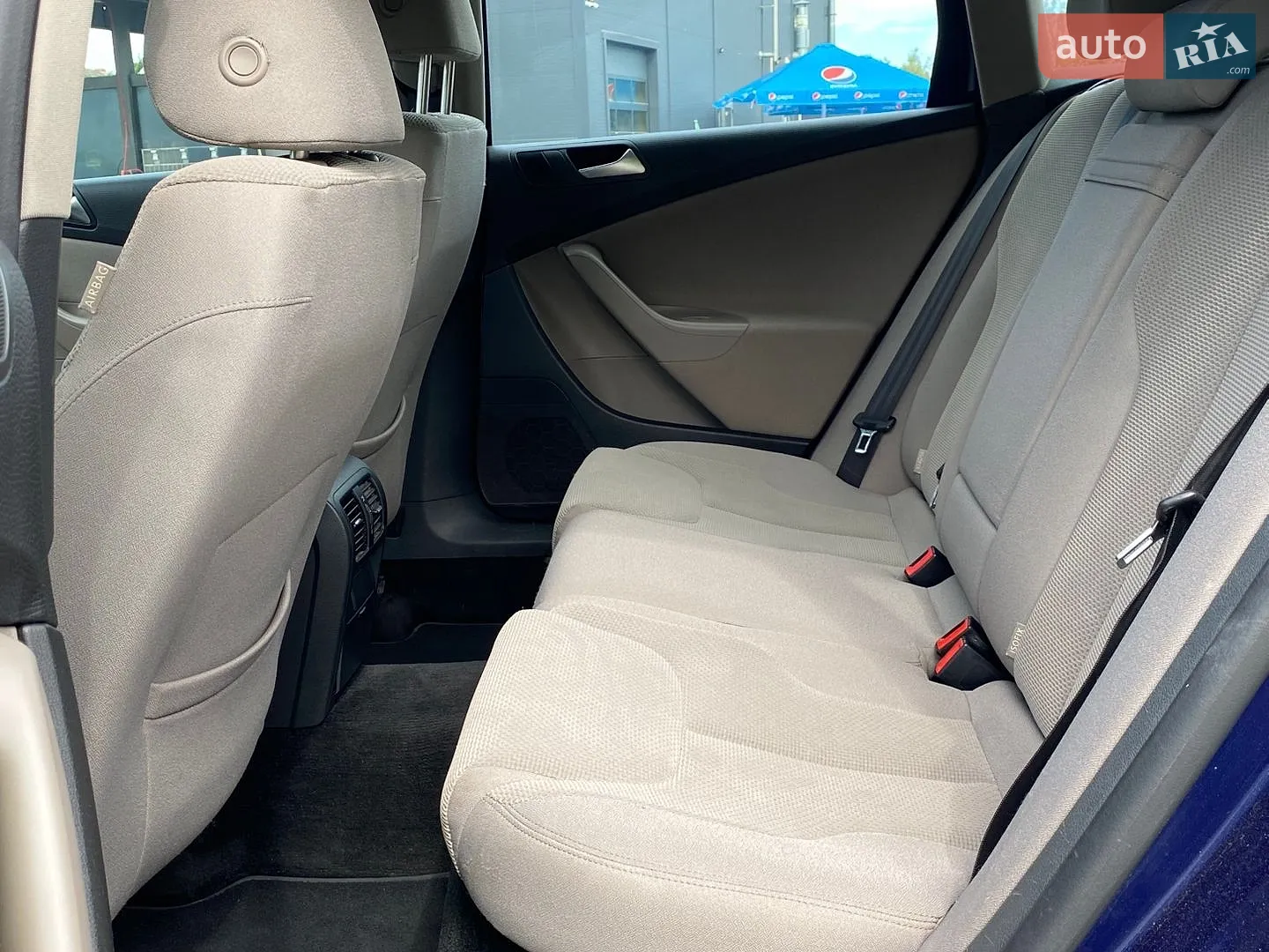 2010 Volkswagen Passat - мініатюра 20