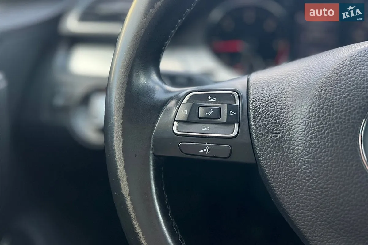 2011 Volkswagen Passat - мініатюра 15