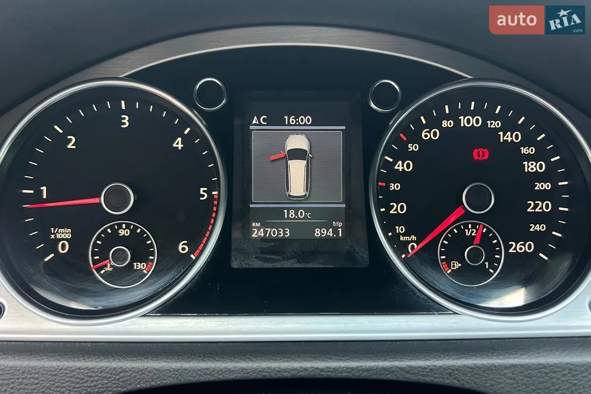 2011 Volkswagen Passat - мініатюра 17