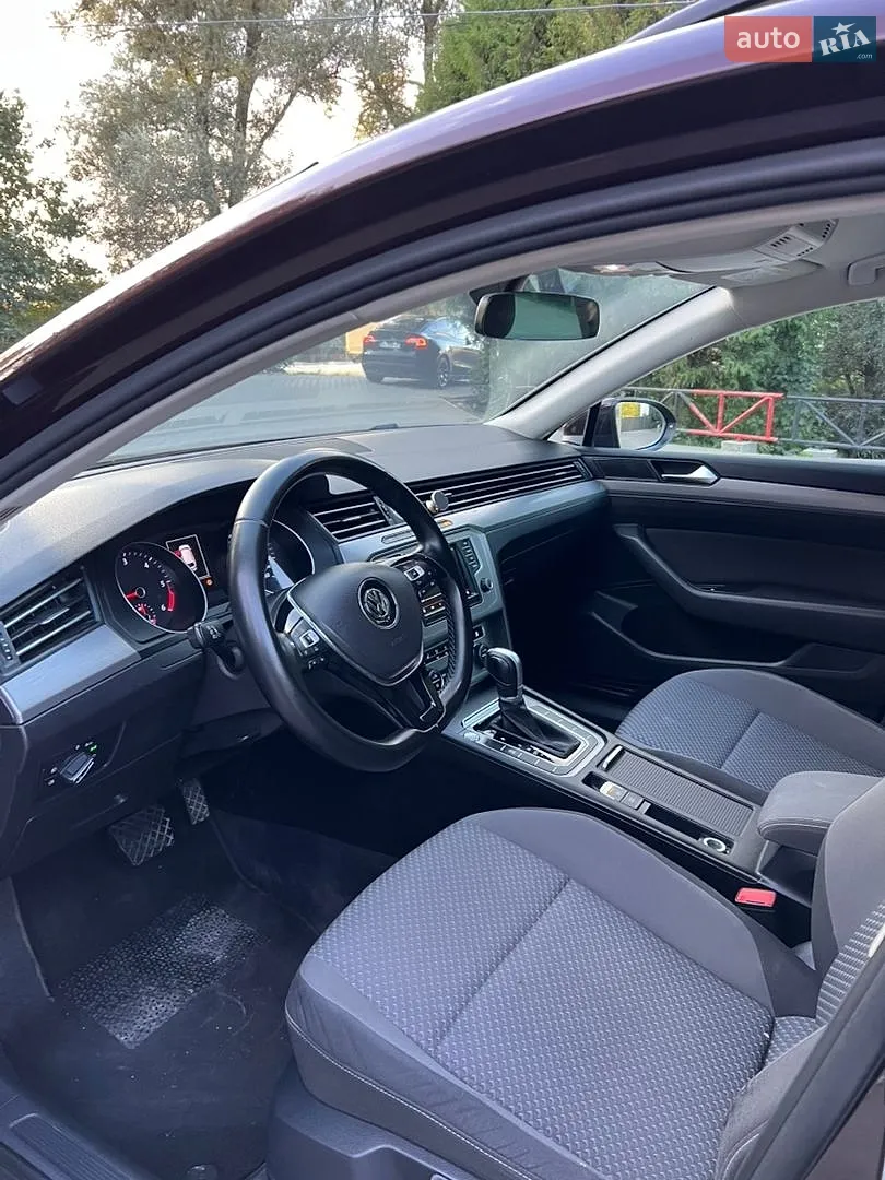 2016 Volkswagen Passat - мініатюра 21