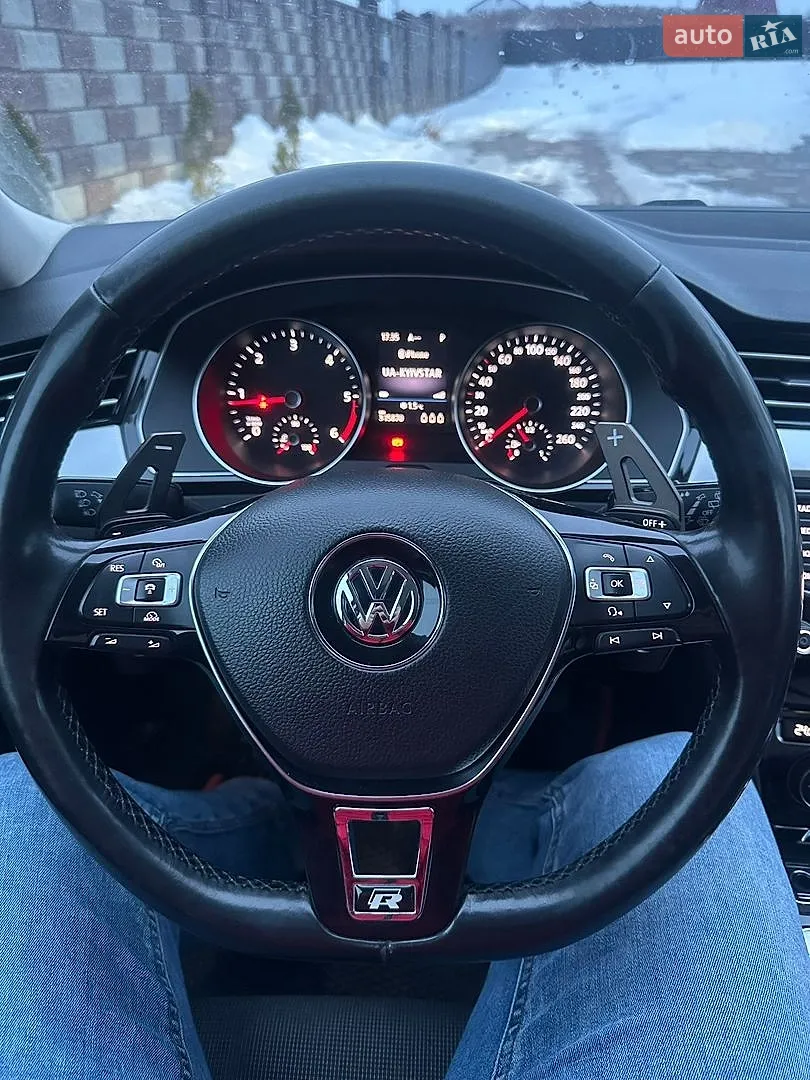 2017 Volkswagen Passat - мініатюра 36