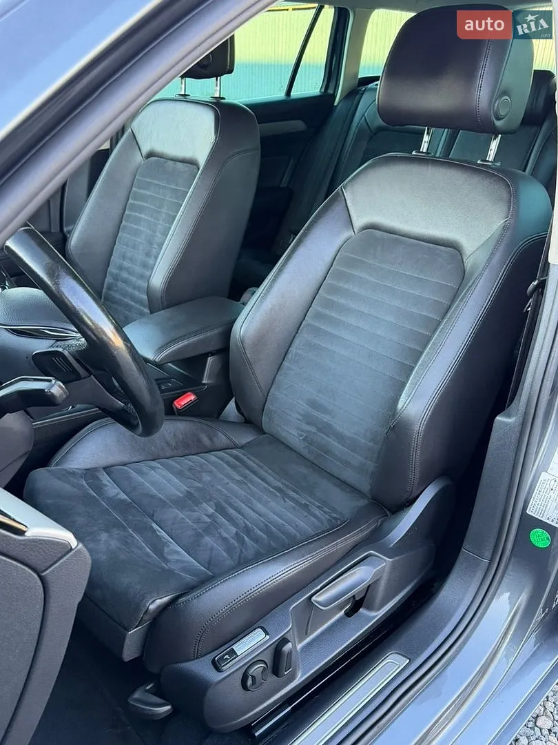 2017 Volkswagen Passat - мініатюра 21