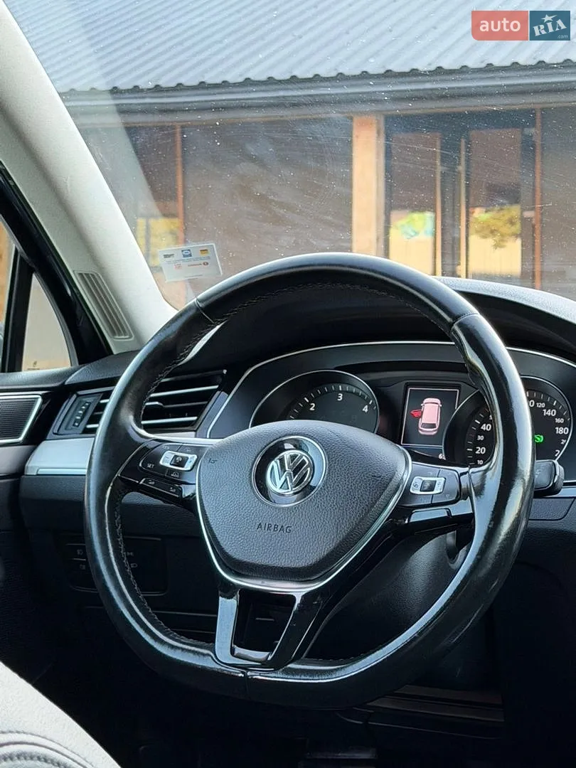 2017 Volkswagen Passat - мініатюра 41