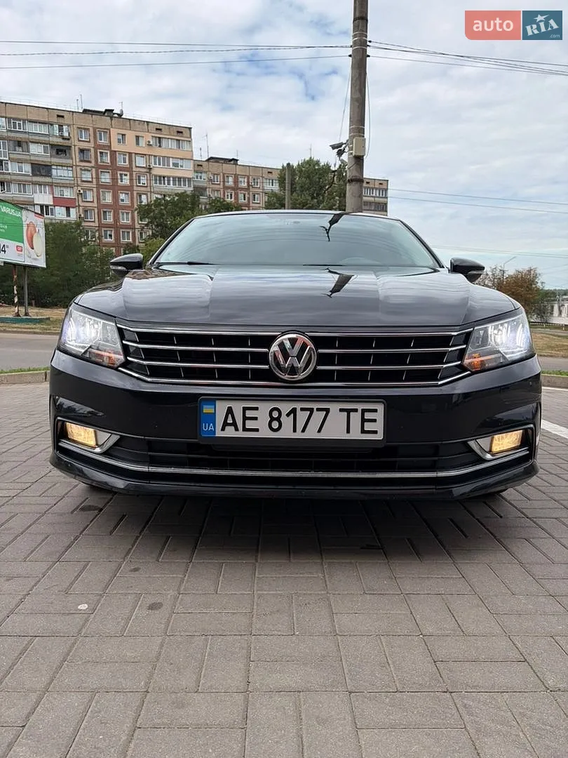 2016 Volkswagen Passat - мініатюра 2