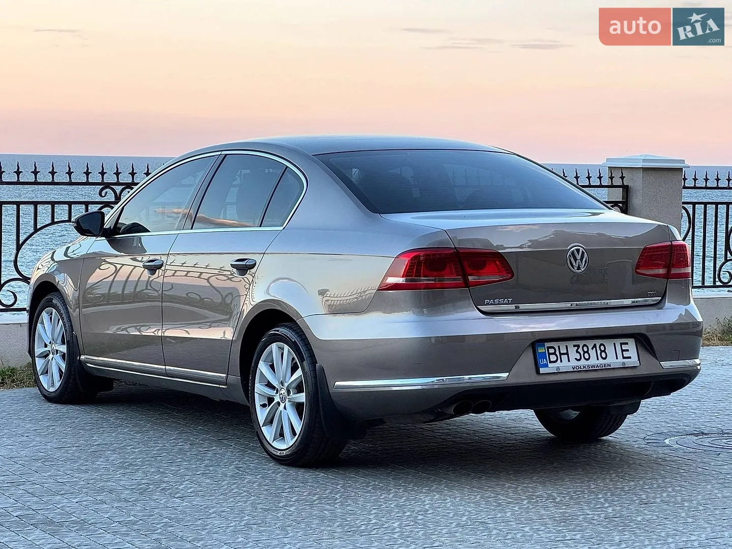 2011 Volkswagen Passat - мініатюра 14
