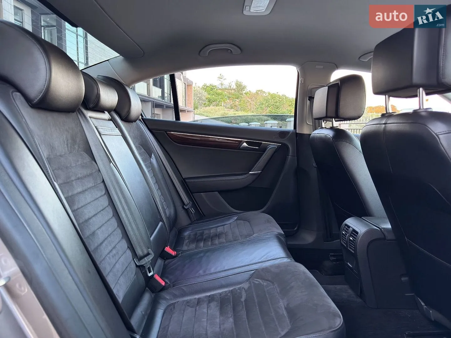 2011 Volkswagen Passat - мініатюра 33