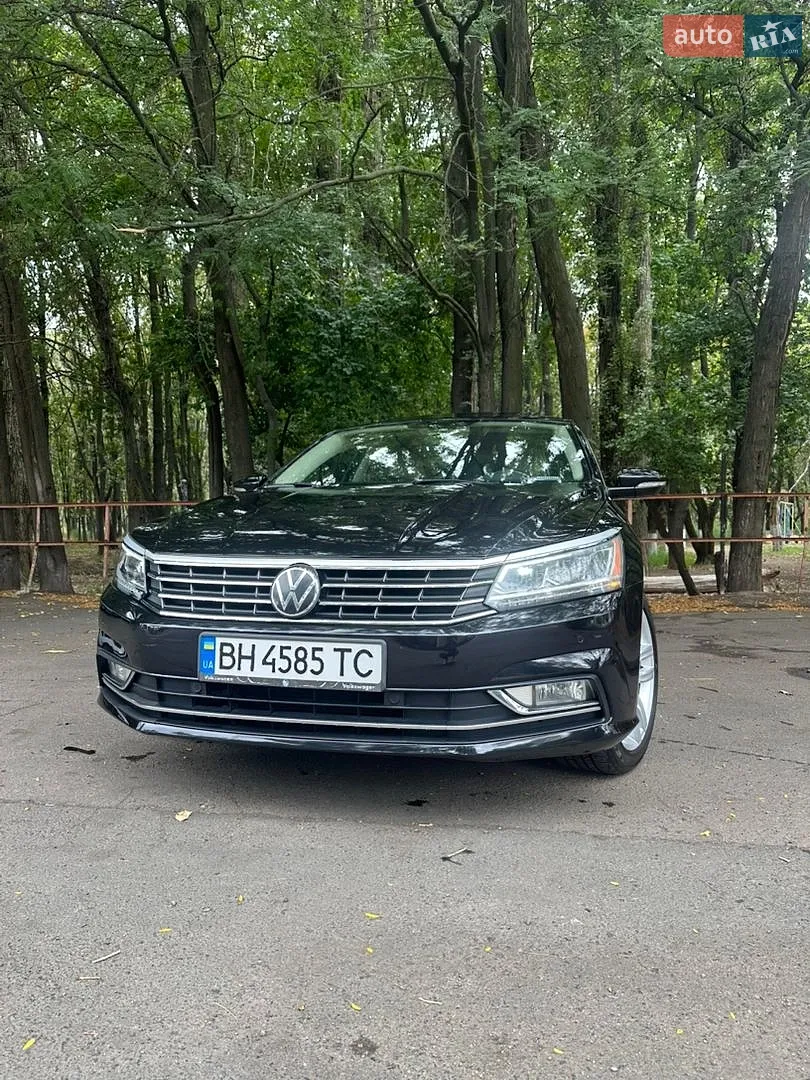 2017 Volkswagen Passat - мініатюра 2