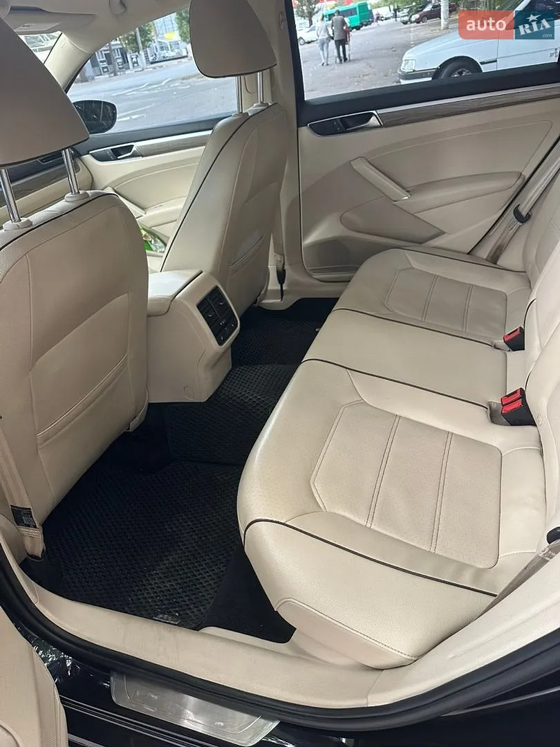 2017 Volkswagen Passat - мініатюра 10