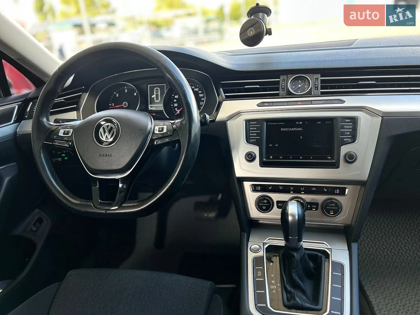 2015 Volkswagen Passat - мініатюра 20