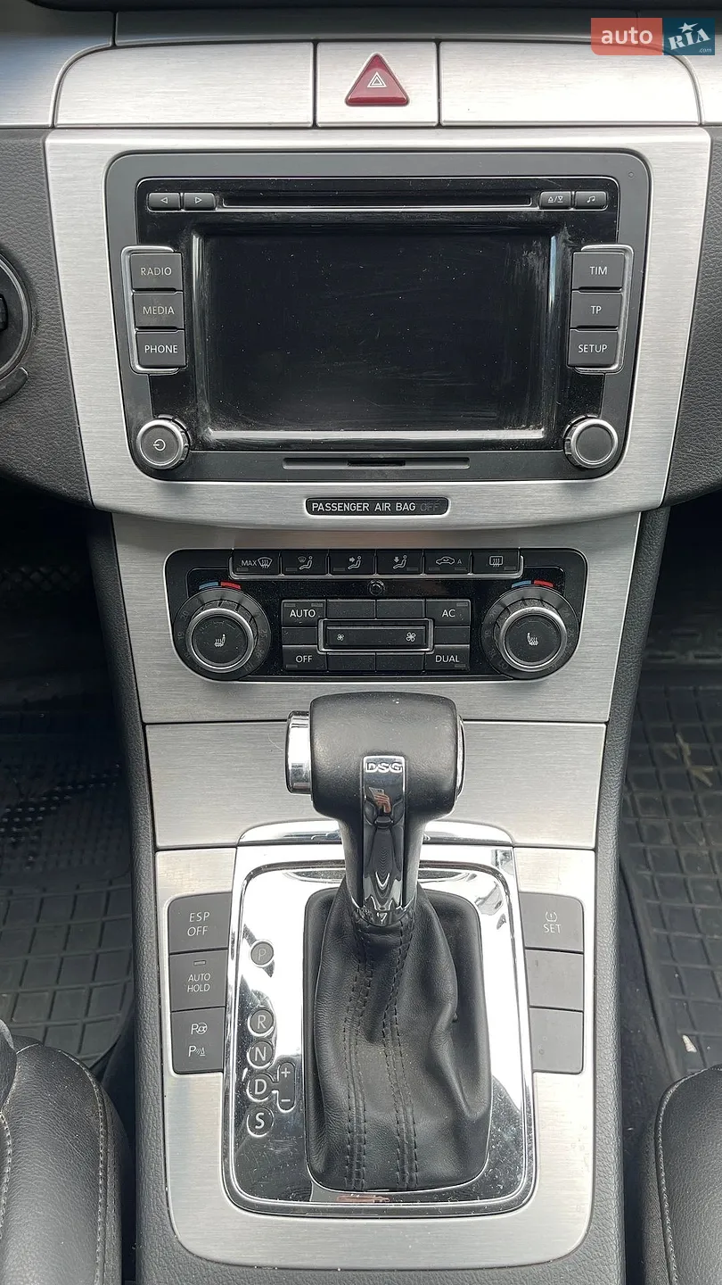 2010 Volkswagen Passat - мініатюра 16