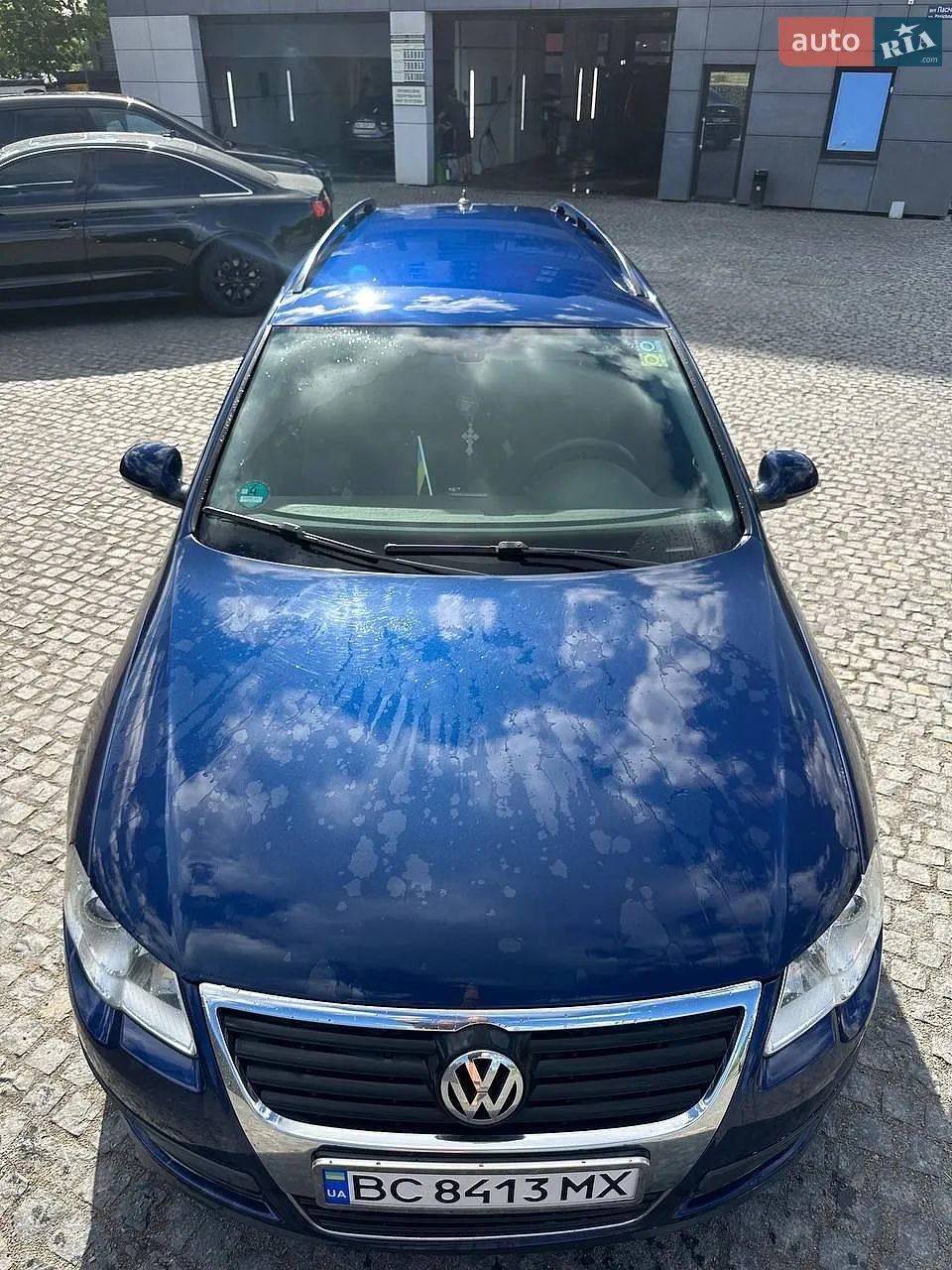 2010 Volkswagen Passat - мініатюра 10