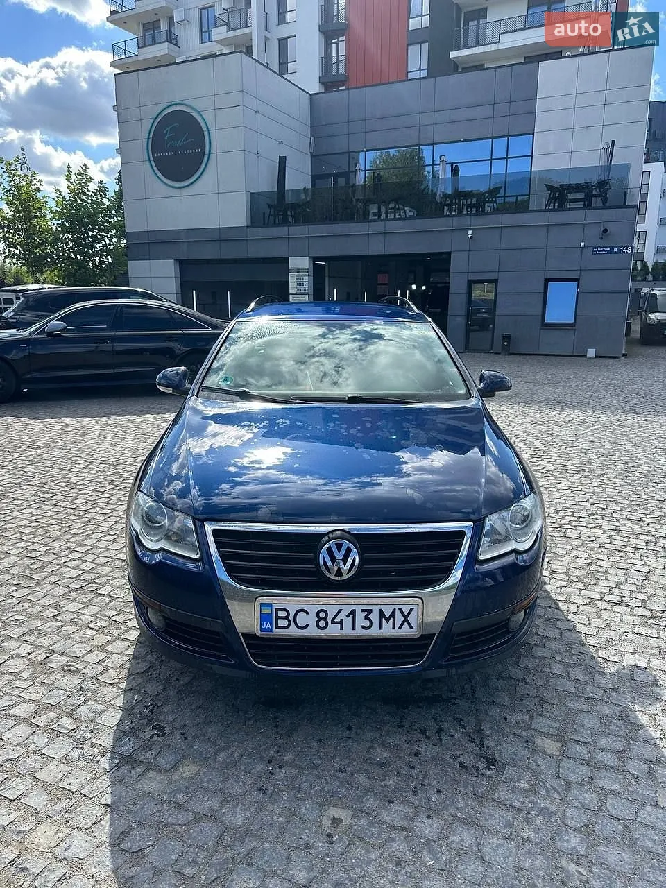 2010 Volkswagen Passat - мініатюра 2