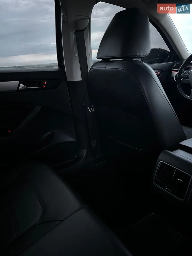 2012 Volkswagen Passat - мініатюра 26