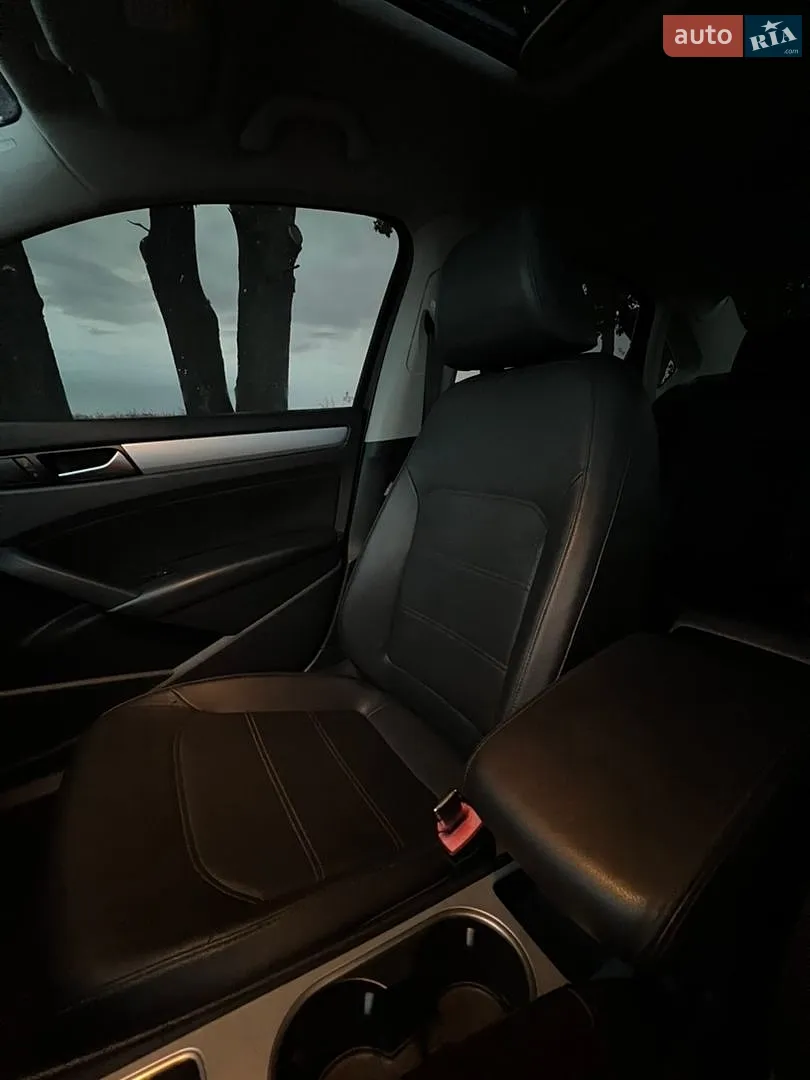 2012 Volkswagen Passat - мініатюра 30