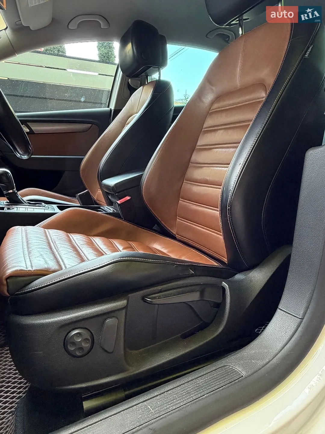 2011 Volkswagen Passat - мініатюра 29