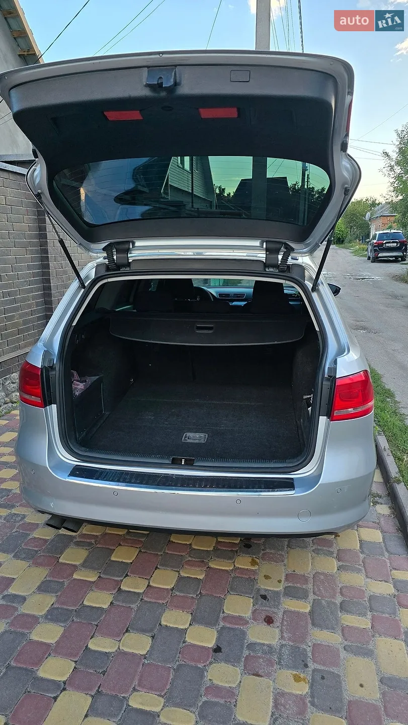 2011 Volkswagen Passat - мініатюра 12