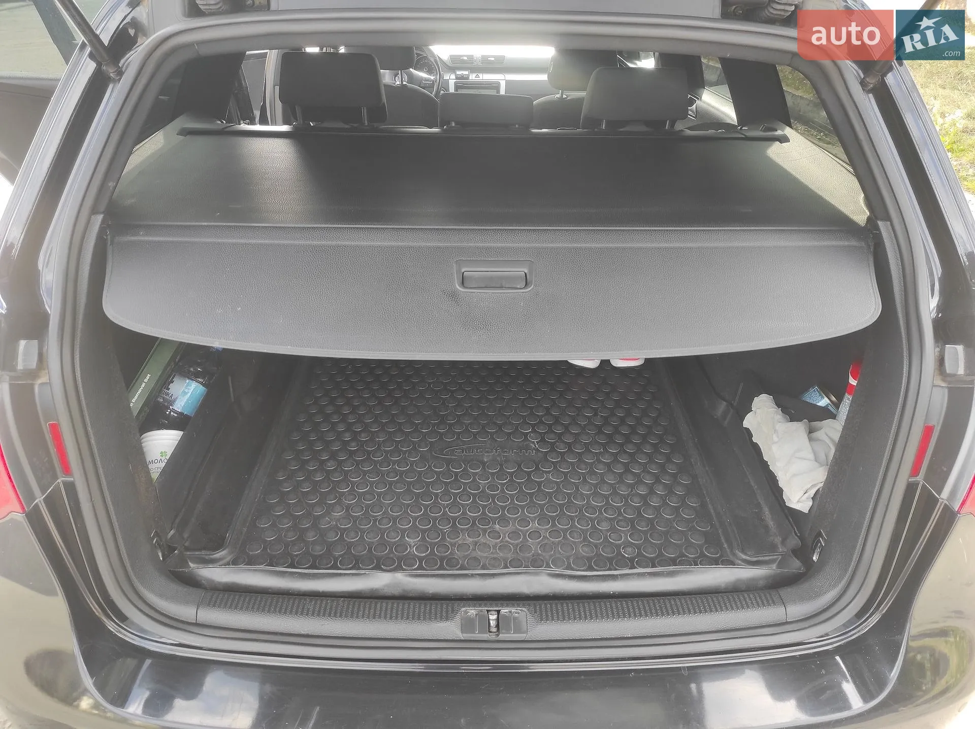 2010 Volkswagen Passat - мініатюра 2