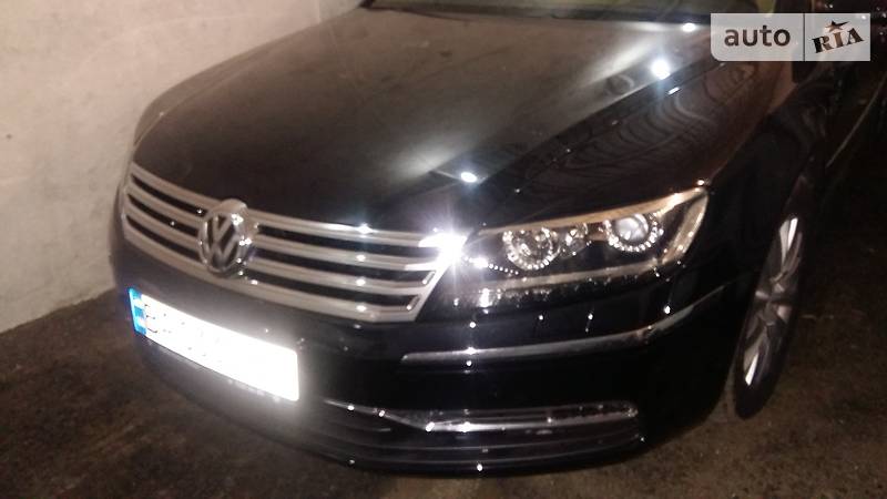 Седан Volkswagen Phaeton 2012 в Кропивницком