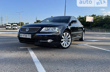 Седан Volkswagen Phaeton 2007 в Киеве