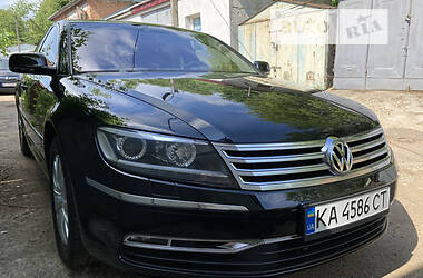 Седан Volkswagen Phaeton 2012 в Львове