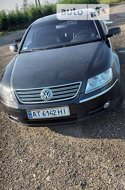 Седан Volkswagen Phaeton 2002 в Косове