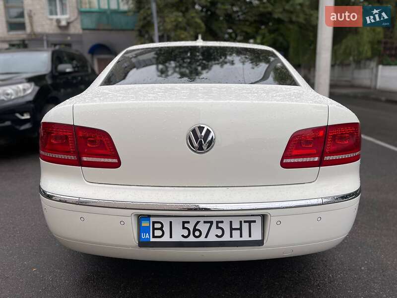 Седан Volkswagen Phaeton 2011 в Кременчуці