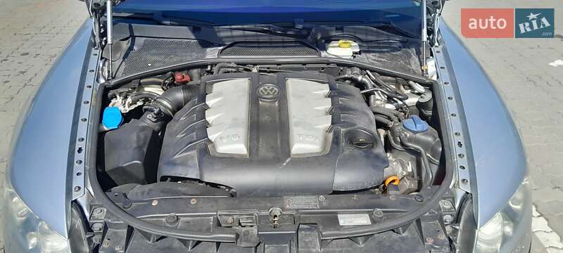 Седан Volkswagen Phaeton 2005 в Львове