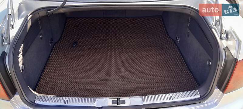 Седан Volkswagen Phaeton 2005 в Львове