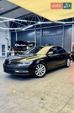 Седан Volkswagen Phaeton 2010 в Чернівцях